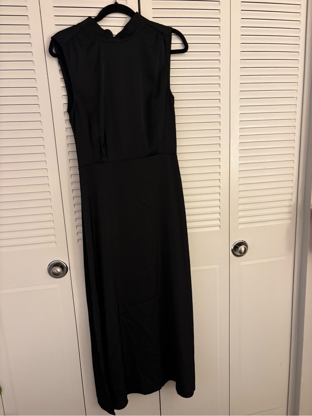 Sleeveless Black Maxi Dress by